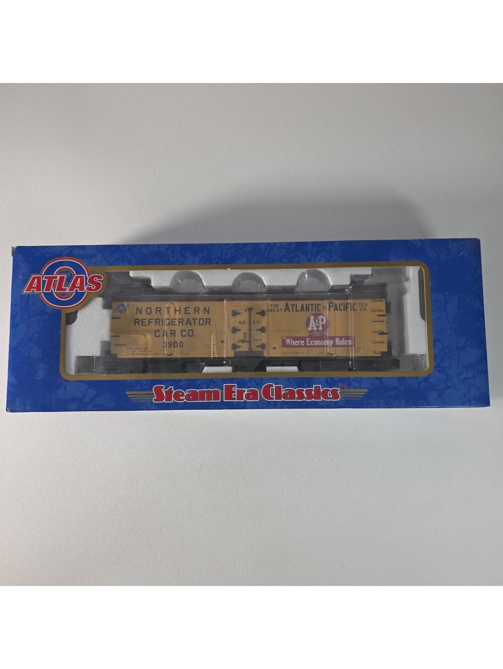 Atlas 6718-1 Atlantic & Pacific Woodside Refrigerator Car #3900 O Gauge NEW!